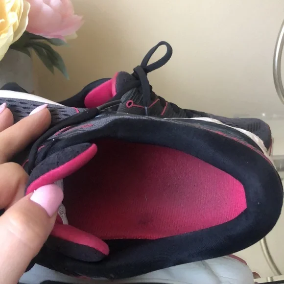 Brooks Women's Adrenaline GTS 19 Running Shoe, Black/Ebony/Pink - Picture 8 of 10